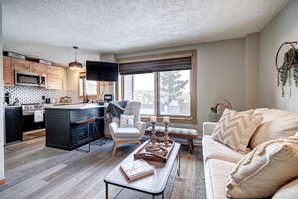 Condo, 1 King Bed (Village at Breck Studio 4217) | Exterior