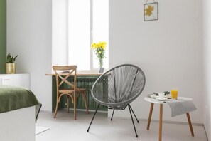 Phòng Suite | Bộ đồ giường cao cấp, két bảo mật tại phòng, bàn 