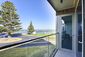  Two-Bedroom Apartment with Ocean View - Westrock | Balcony