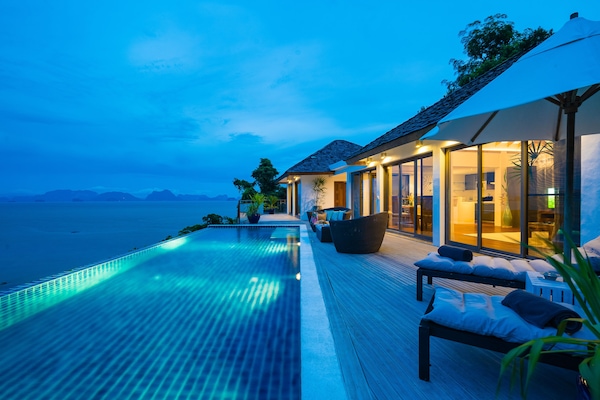 Private pool