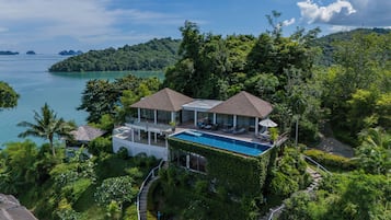 Villa, eigener Pool (HillTop) | Hochwertige Bettwaren, Zimmersafe, Schreibtisch