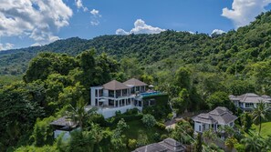 别墅, 私人游泳池 (HillTop) | 高档床上用品、客房内保险箱、办公桌、笔记本电脑工作区