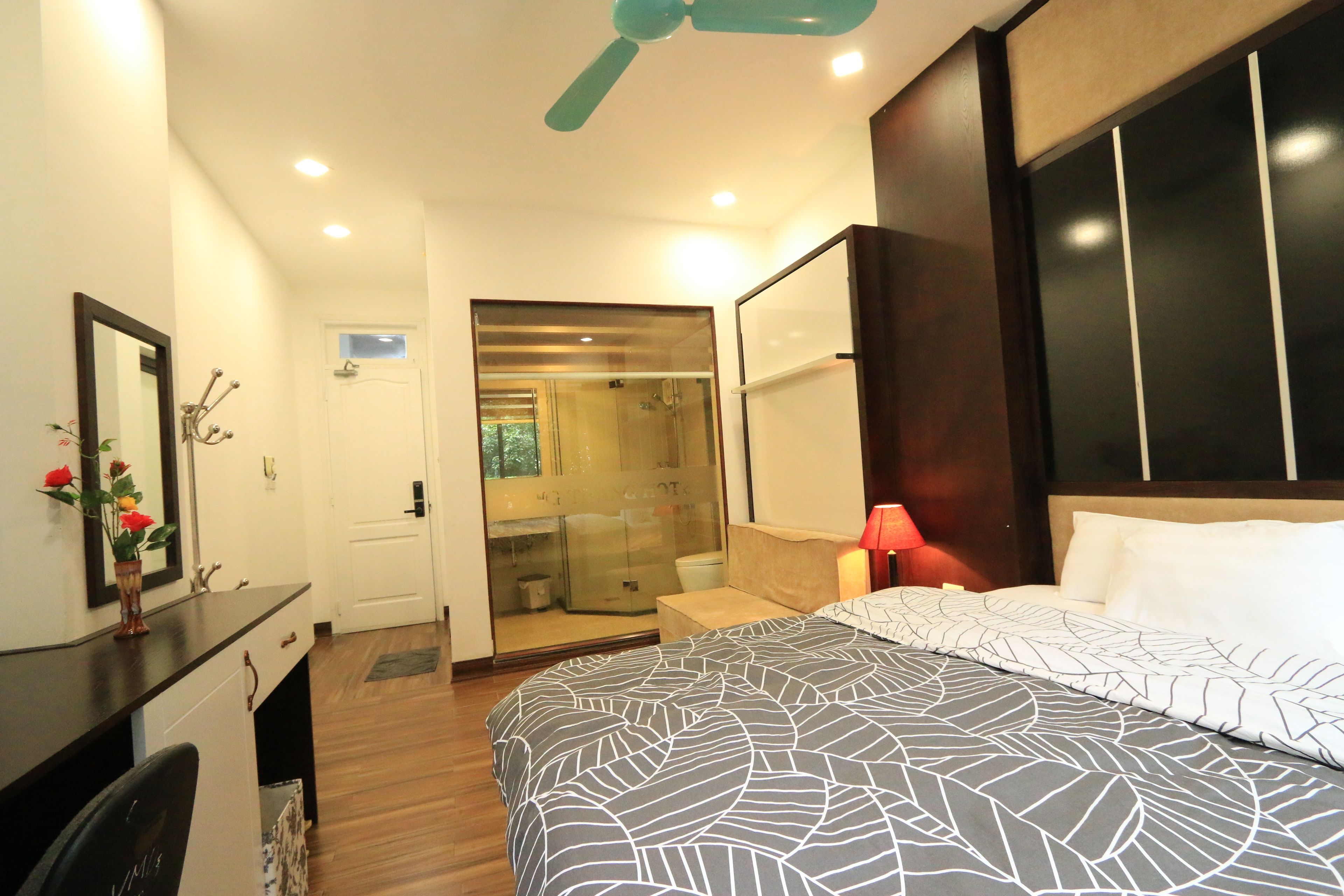 suite triple room | minibar, desk, blackout curtains, free wifi