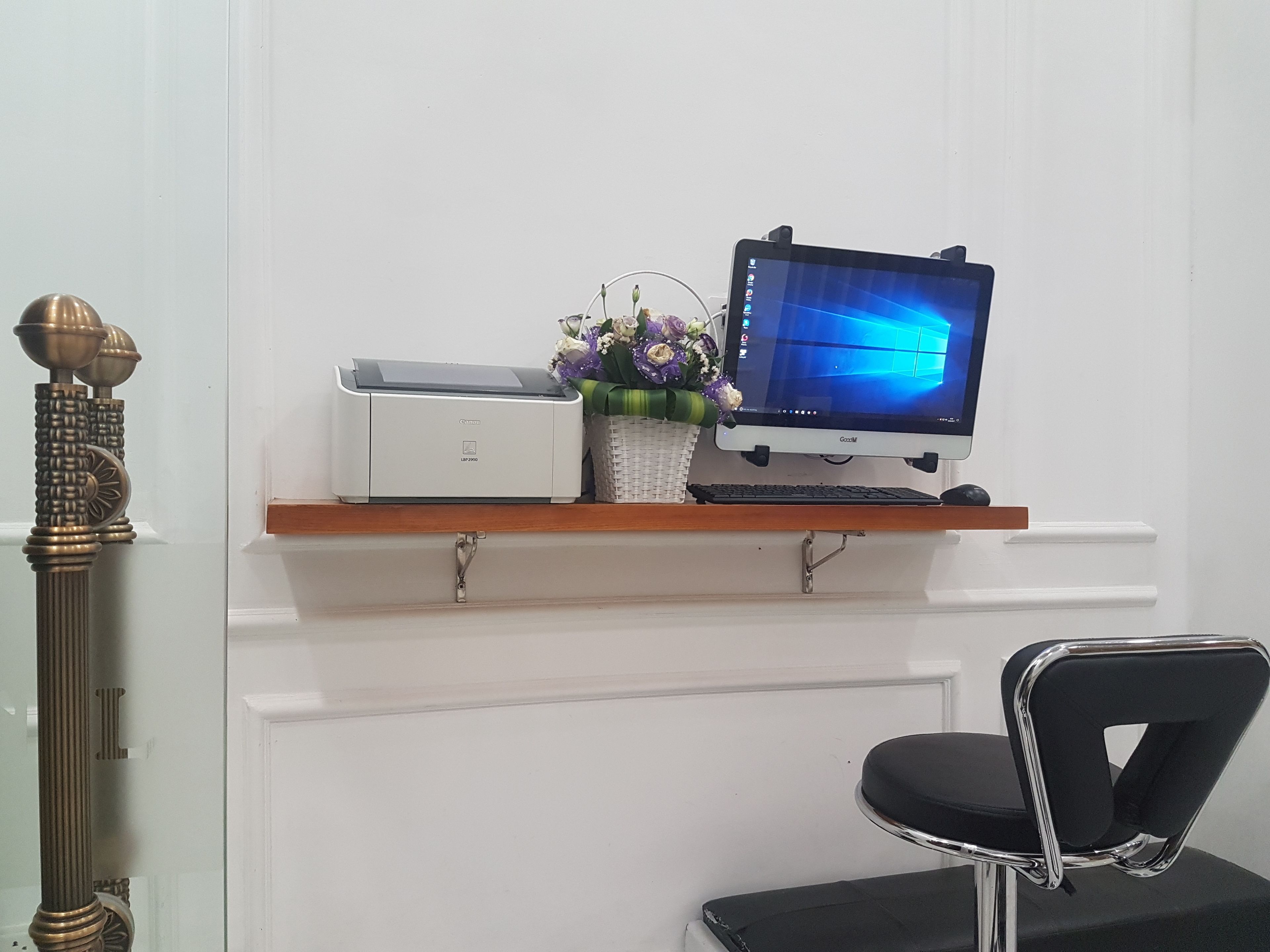 in-room business centre