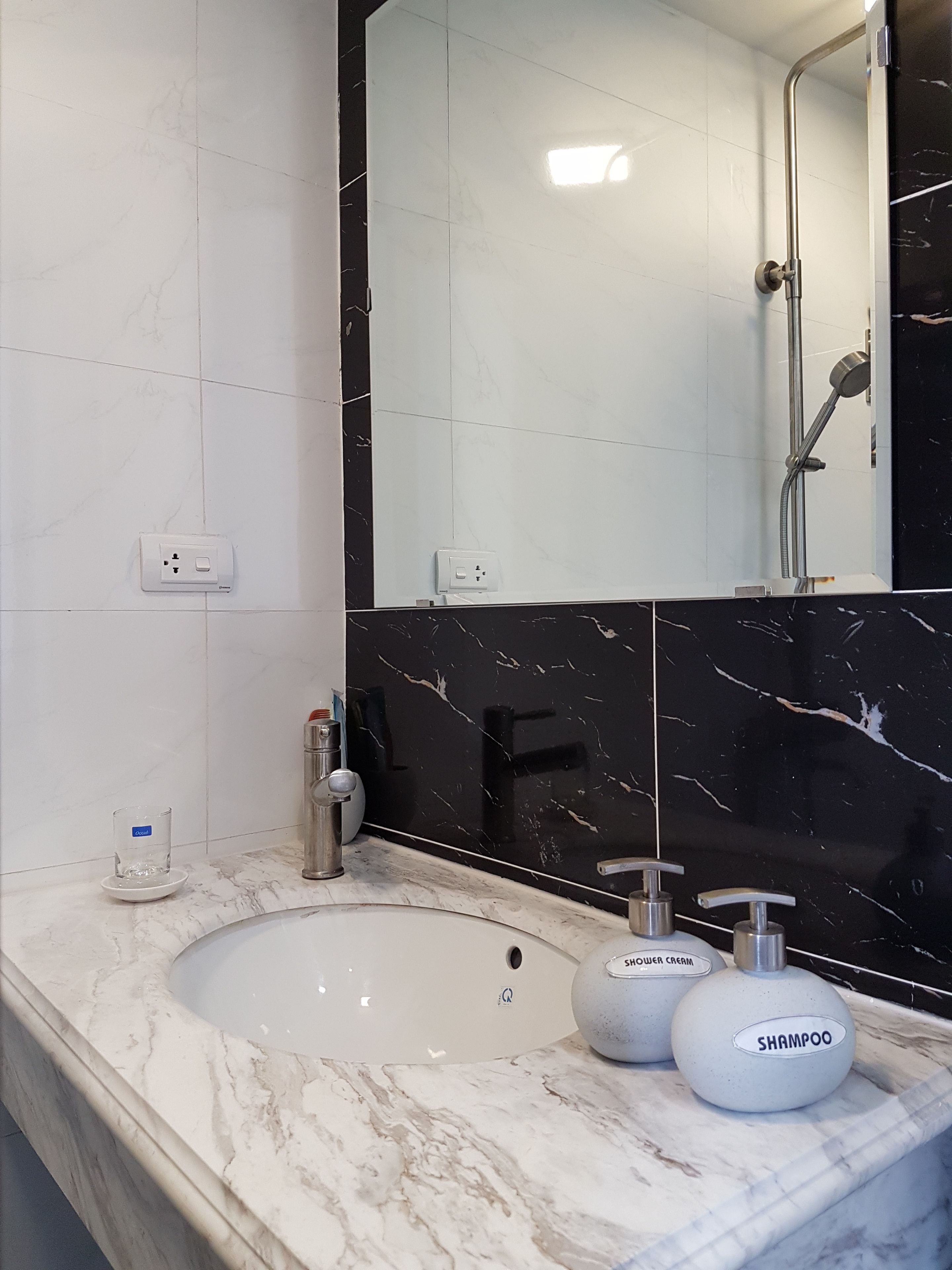 superior double room | bathroom | shower, free toiletries, hair dryer, bathrobes