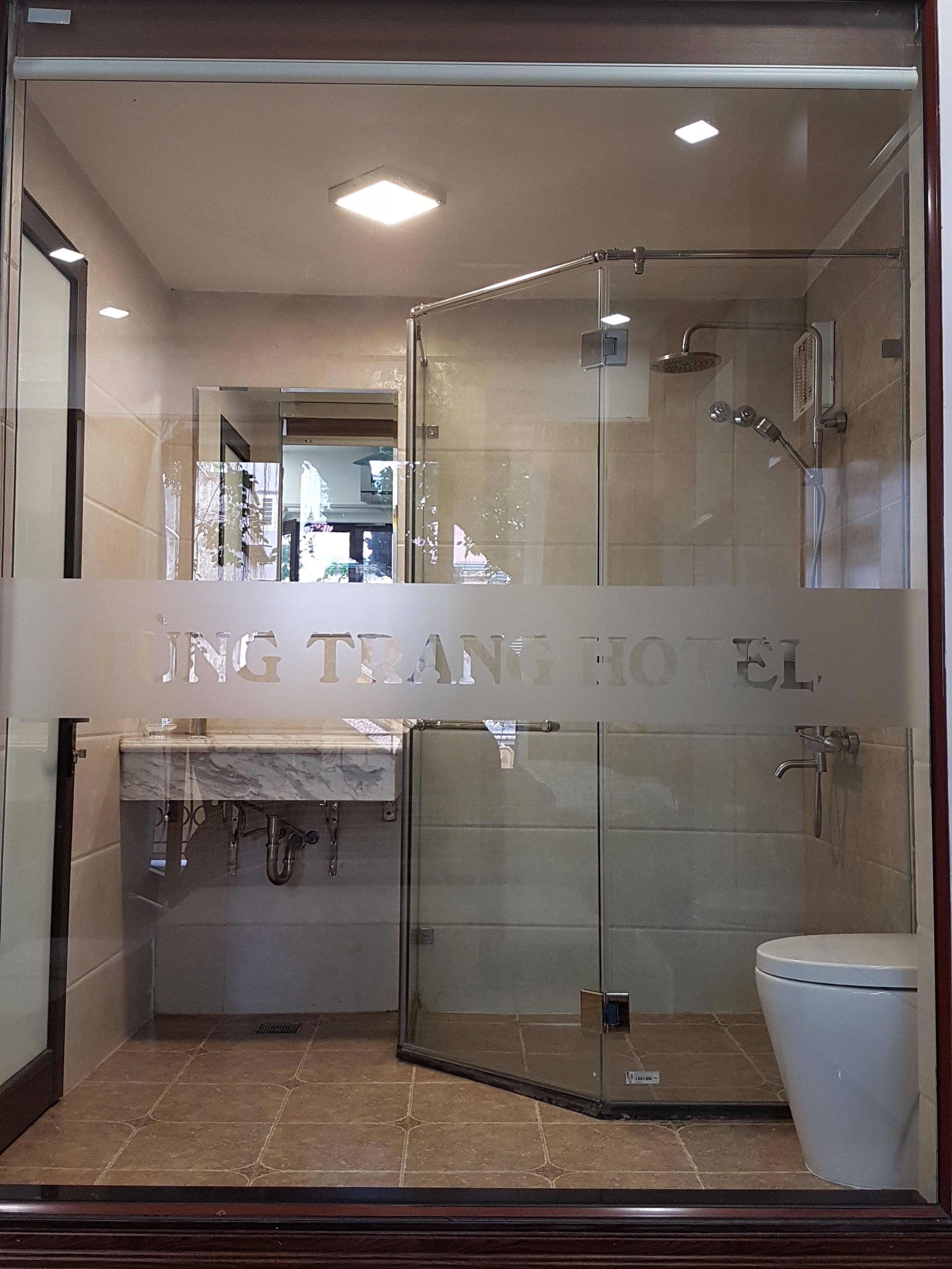 shower, free toiletries, hair dryer, bathrobes