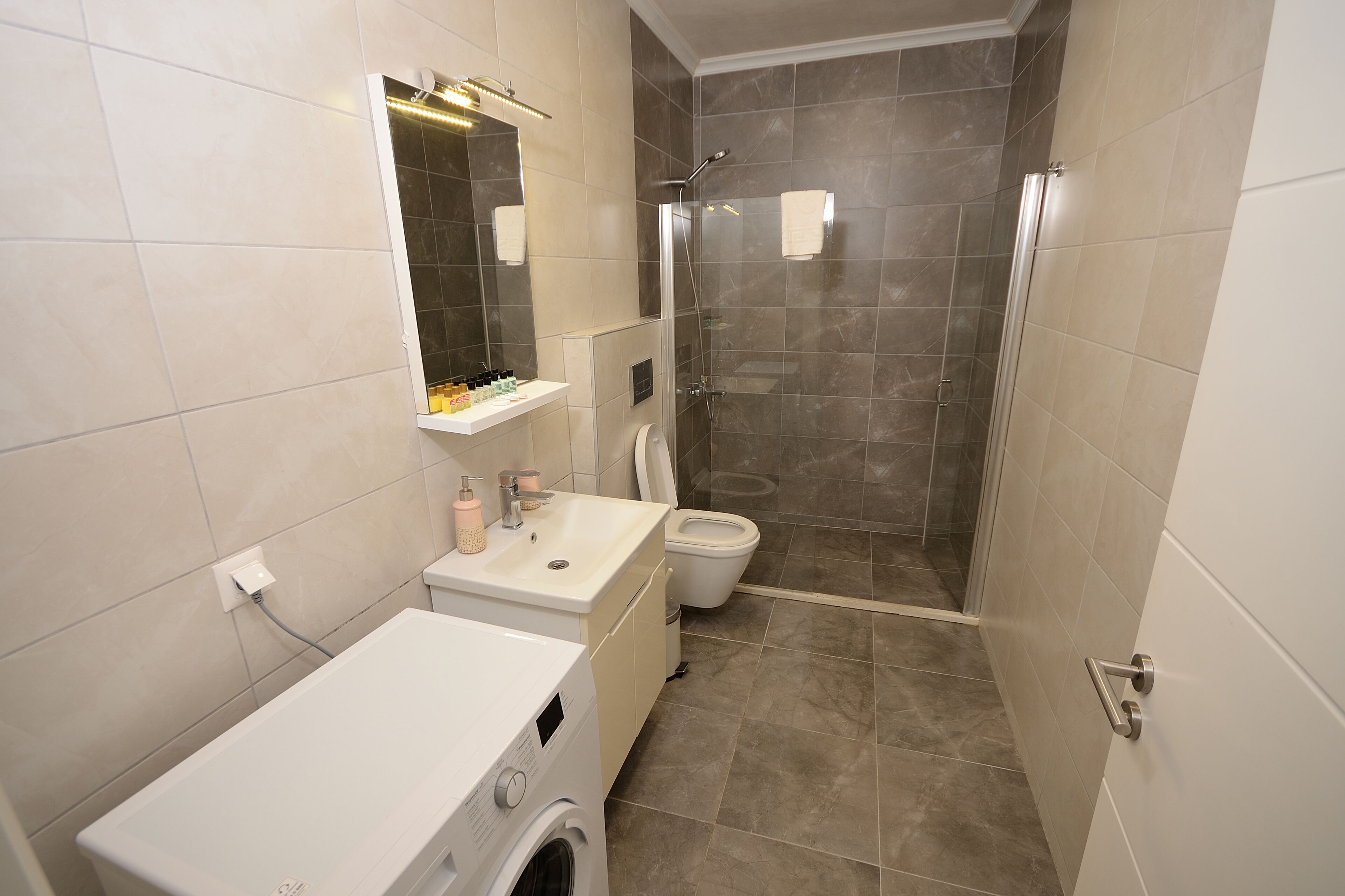 economy room, balcony | premium bedding, desk, iron/ironing board, free wifi