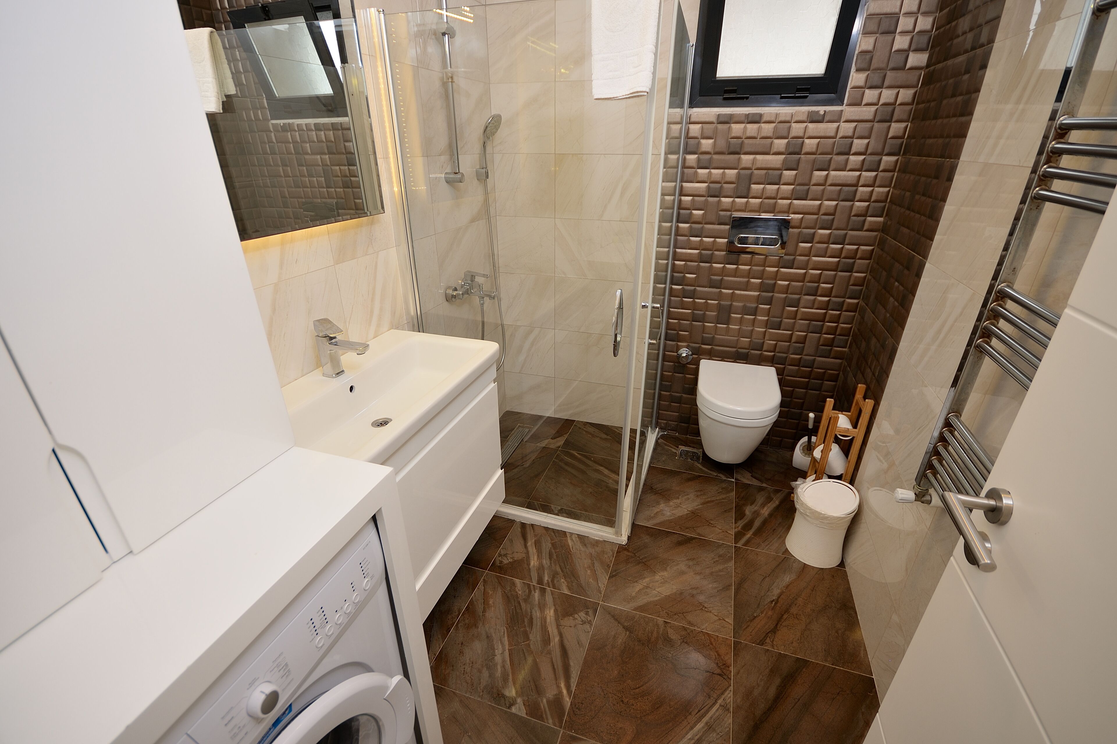 comfort suite, 2 bedrooms, sea facing | premium bedding, desk, iron/ironing board, free wifi