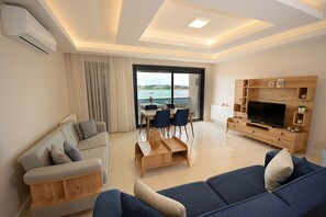 Comfort Suite, 2 Bedrooms, Sea Facing | Premium bedding, desk, iron/ironing board, free WiFi - Saatli Apart Otel (Cesme)