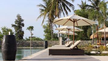 Sun deck