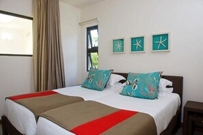 Zimmersafe, Bügeleisen/Bügelbrett, kostenloses WLAN, Bettwäsche