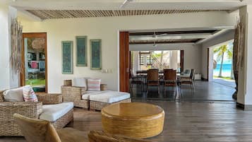 40 inci televisyen skrin rata dengan kabel, TV, pemain DVD