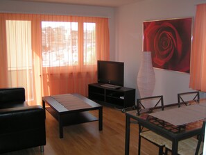 Apartment, 2 Schlafzimmer, Küche | Wohnzimmer