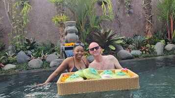 Vila superluxo, 1 quarto, vista para a piscina | Terraço/pátio