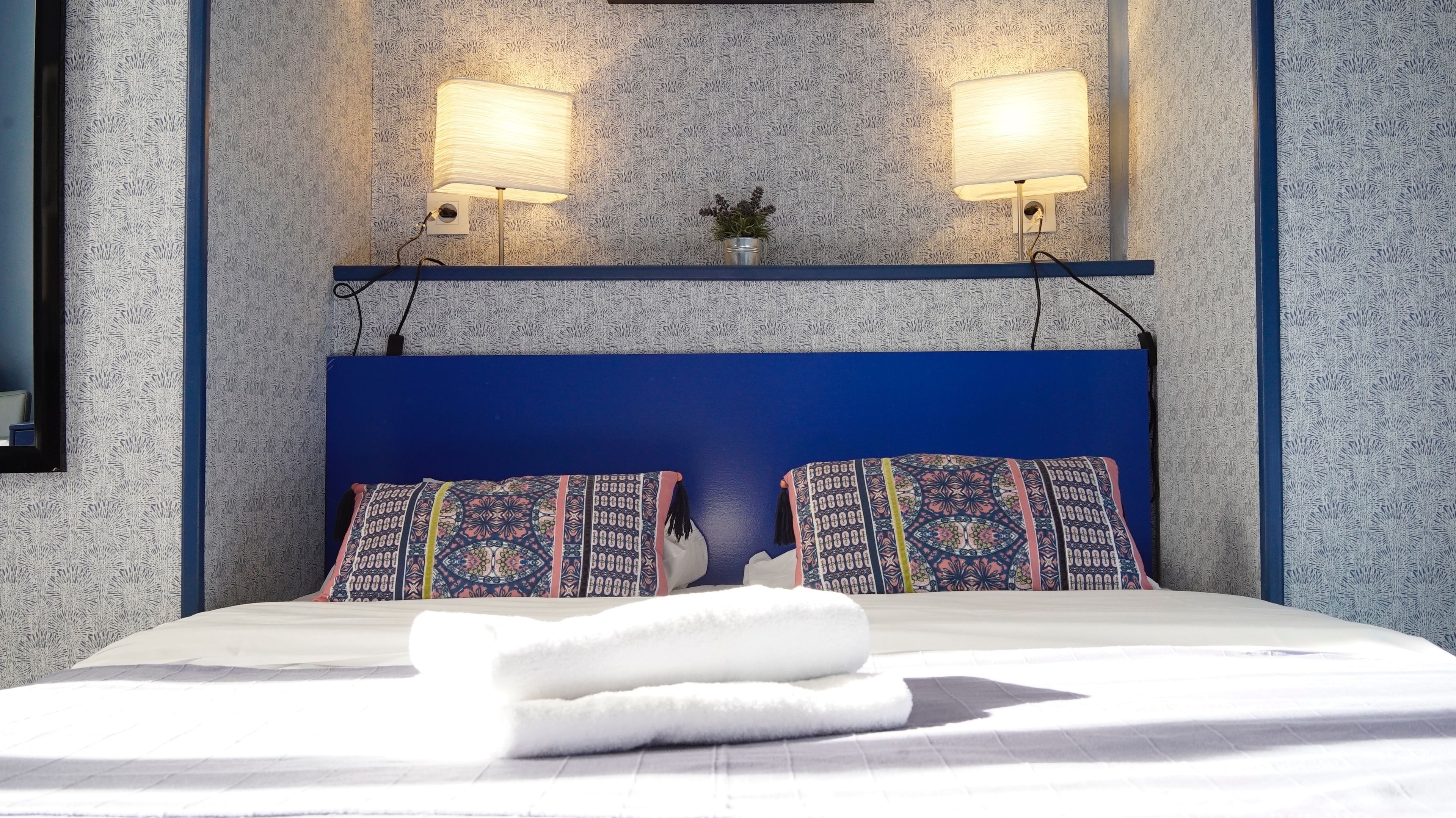 minibar, desk, free wifi, bed sheets