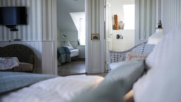 Classic-Doppelzimmer | Bügeleisen/Bügelbrett, Babybetten, Zustellbetten, kostenloses WLAN