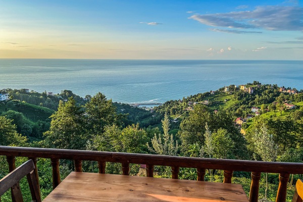 Family Bungalow | Desk, free WiFi, bed sheets