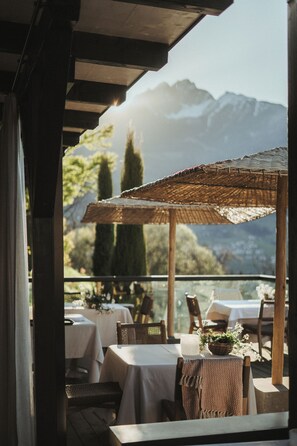 Breakfast, lunch and dinner served - Hotel Küglerhof (Tirolo)