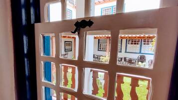 Standard Room | Minibar, in-room safe, individually decorated, desk