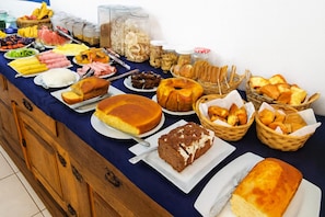 Tägliches inbegriffenes Frühstücksbuffet