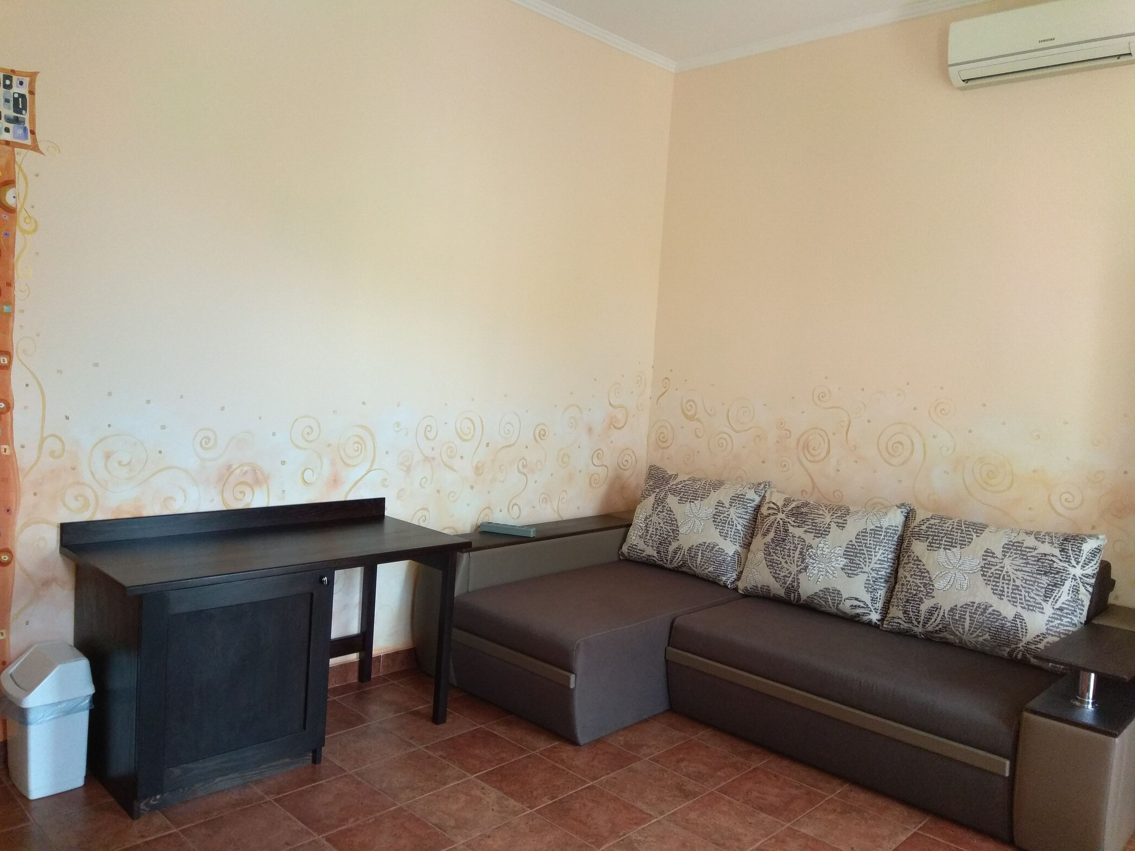 Suite de lujo, vistas a la ciudad | Zona de estar | Una televisión de pantalla plana