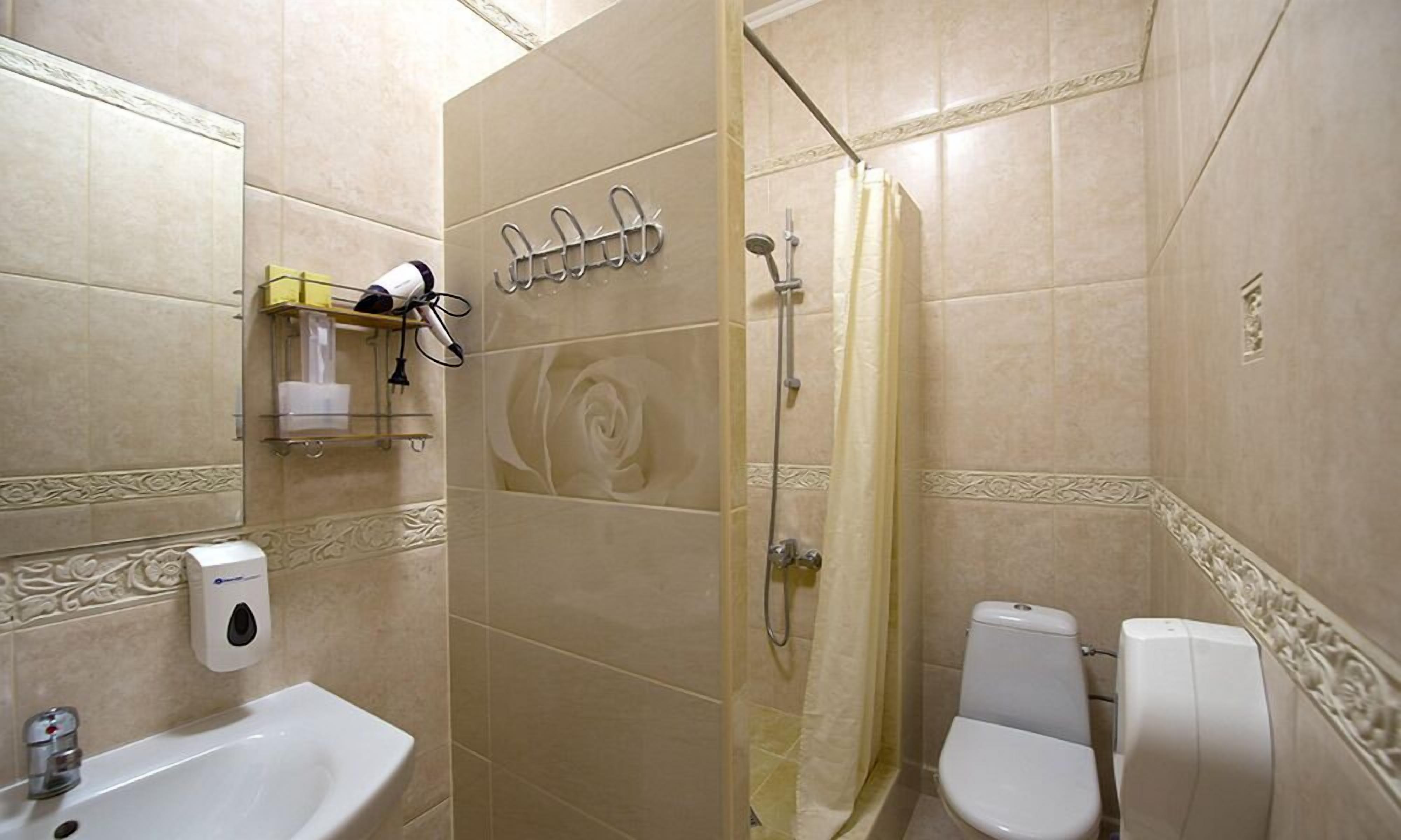 Luxury Suite, City View | Bathroom