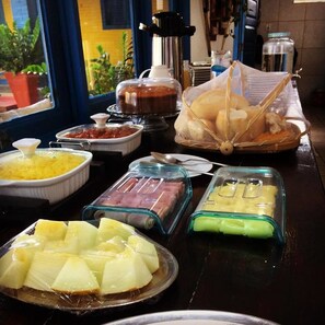 Desayuno buffet incluido todos los días