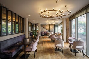 Daily buffet breakfast (EUR 25 per person) - Monet Garden Hotel Amsterdam (Amsterdam)