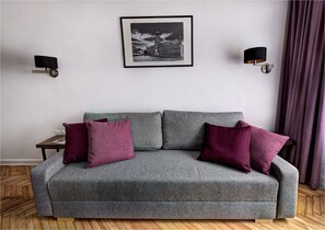 อพาร์ทเมนท์ (Platynowy) | บริเวณนั่งเล่น | ทีวีจอแบน