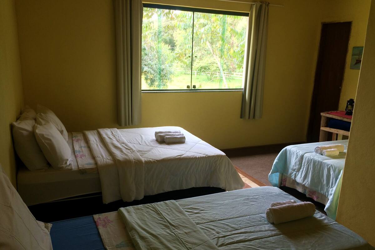 Hypo-allergenic bedding, minibar, blackout curtains, free WiFi