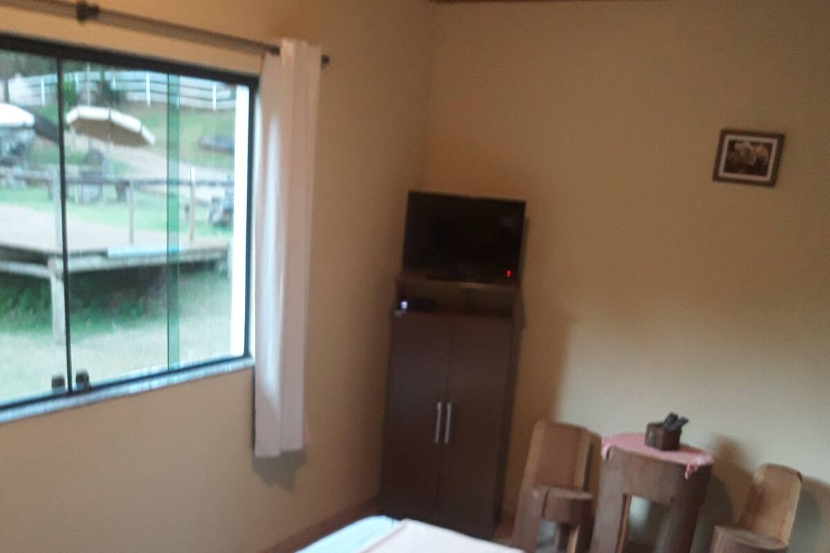 Hypo-allergenic bedding, minibar, blackout curtains, free WiFi