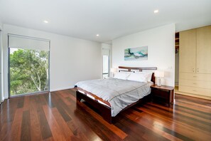 Room - Moonah Dunes Beach House (St. Andrews Beach)