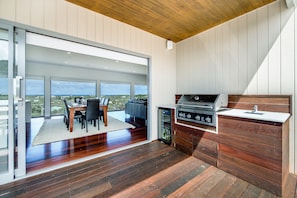 BBQ/picnic area - Moonah Dunes Beach House (St. Andrews Beach)