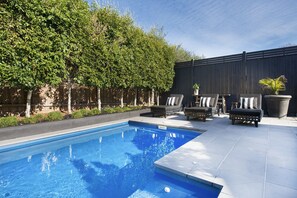 Outdoor pool - Santorini (Portsea)