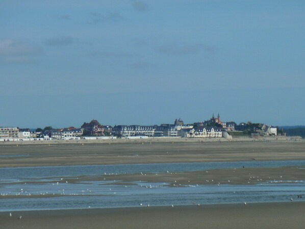 Ubicación cercana a la playa