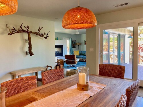 Retreat Close to Historic Plaza with Spa and Bikes