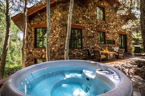 Outdoor dining - Great Ski InSki Out-Private Home -NOT Condo or Townhome-in Upper DV-Silver Lake (Park City)