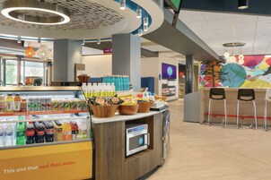 Snack bar