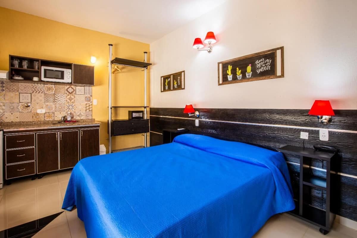 1 slaapkamer, luxe beddengoed, een kluis op de kamer