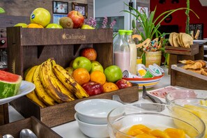 Free daily buffet breakfast