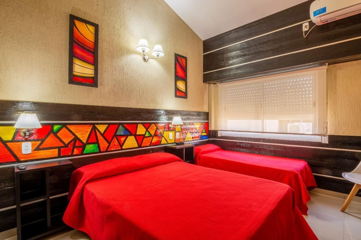 1 slaapkamer, luxe beddengoed, een kluis op de kamer