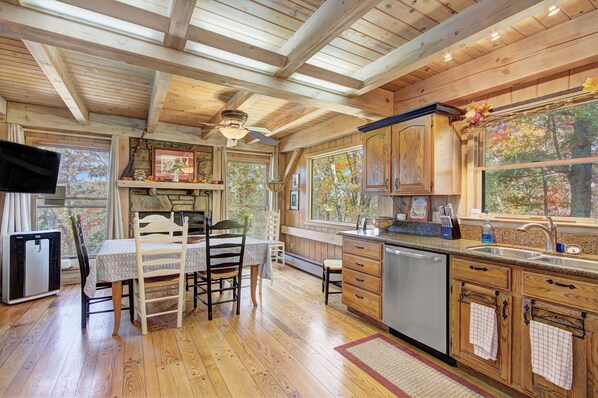Fridge, microwave, oven, stovetop - Mountain Summit House at Pisgah Forest - Brevard, NC (Pisgah Forest)