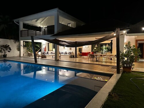 Casa Panama Modern 5 bedroom villa 250m beach- 