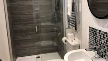 Superior Double or Twin Room | Iron/ironing board, free WiFi, bed sheets