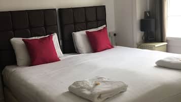 Basic Double or Twin Room | Iron/ironing board, free WiFi, bed sheets