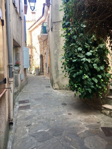 Authentisches Dorfhaus im Zentrum von Ramatuelle