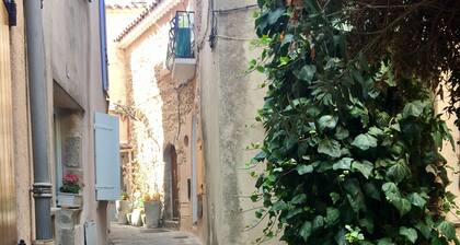 Authentisches Dorfhaus im Zentrum von Ramatuelle