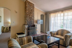 Executive Suite (2 pax)