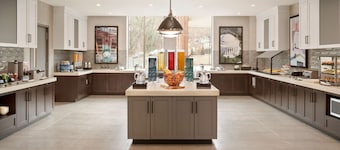 Homewood Suites by Hilton Arlington Rosslyn Key Bridge