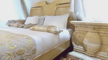 Executive Double Room | Desk, free WiFi